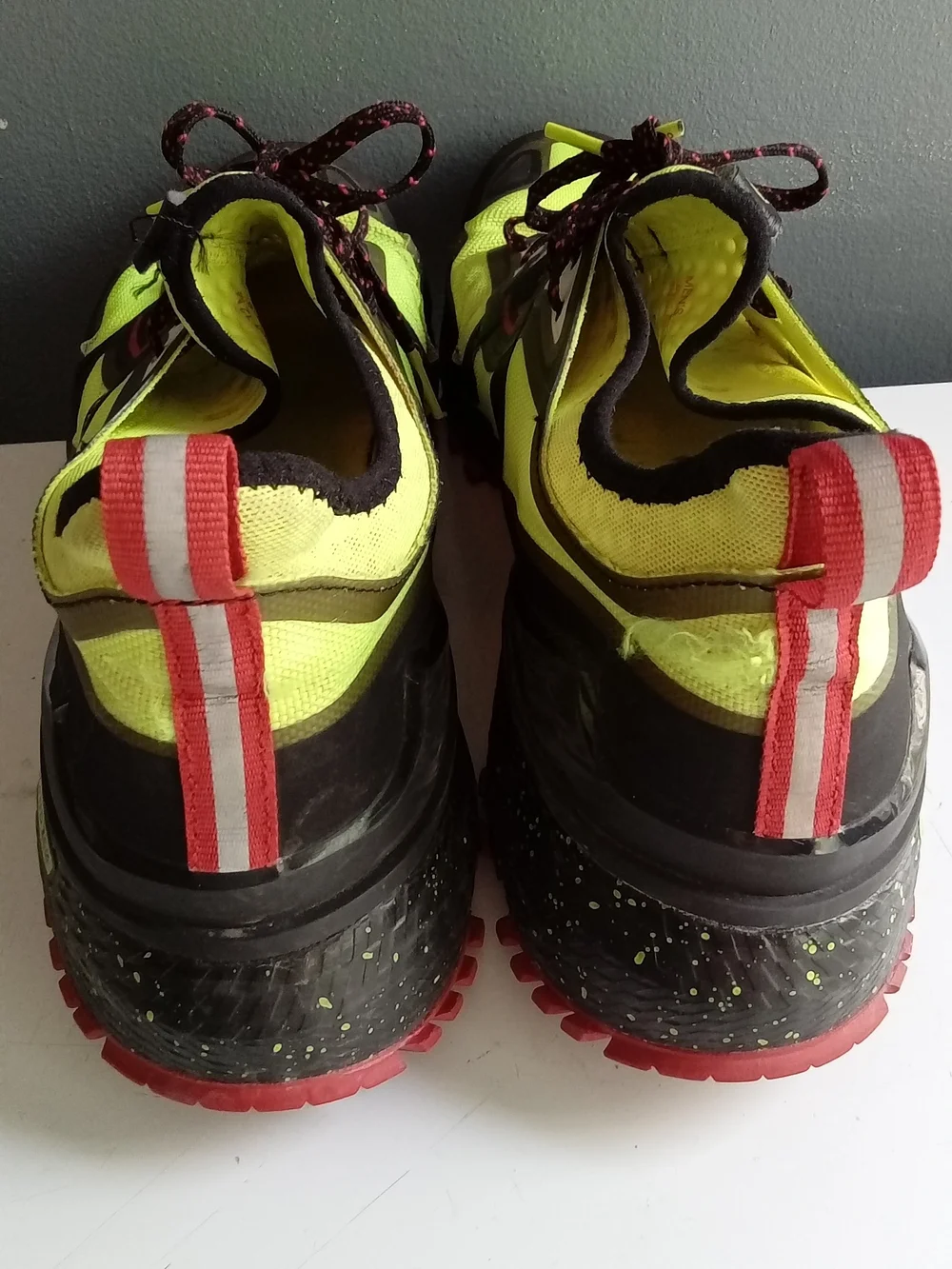 Cole Haan Zerogrand Outpace Neon Yellow Black Running Shoes Mens‎ C32106